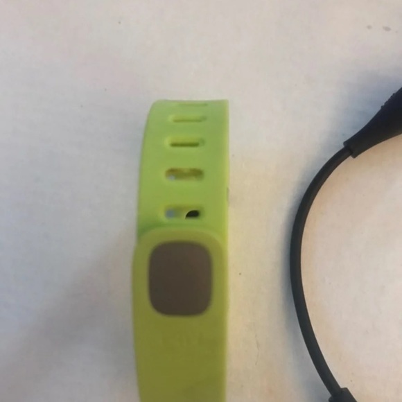 Fitbit - Picture 2 of 3